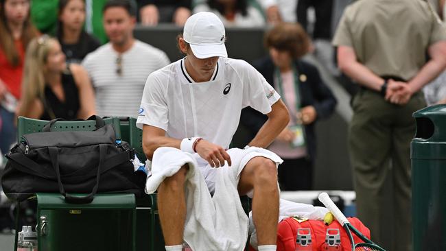 Alex de Minaur showed no signs of the hip injury that ruined his Wimbledon campaign in a thumping win at the United Cup on Saturday. Picture: Glyn Kirk / AFP