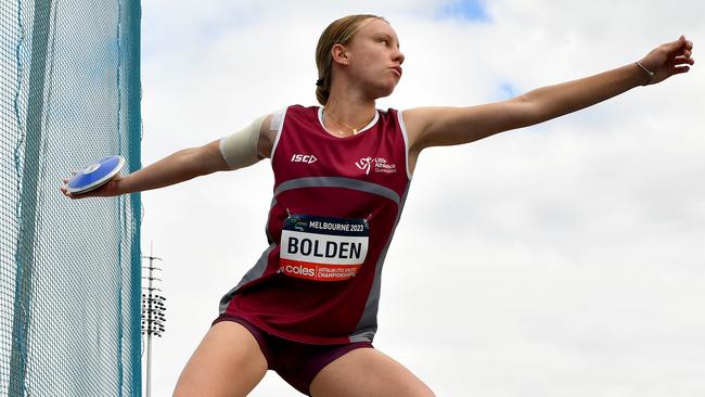 Jenali Bolden (QLD) competes in the Girls U14 Discus.