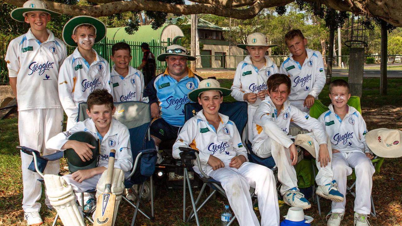 PHOTOS: On the sidelines at the cricket