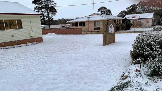 The Ebor Public School grounds blanketed in snow early Monday morning. Picture: Contributed