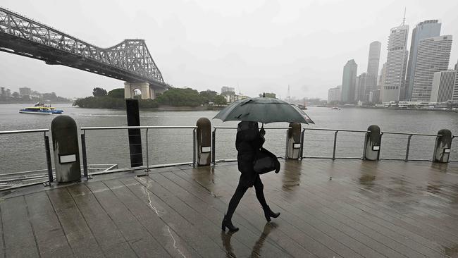 Cold, wet weather in Brisbane. Pic: Lyndon Mechielsen