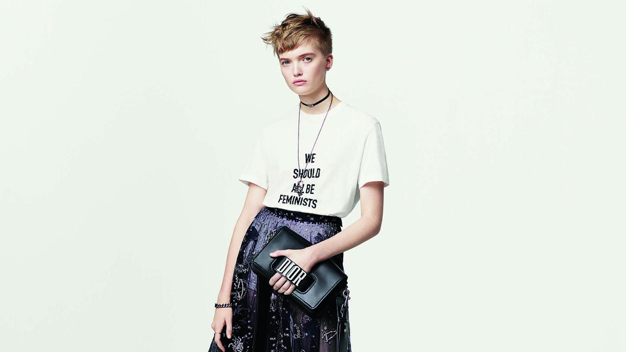 T shirt we should all be feminist on sale dior