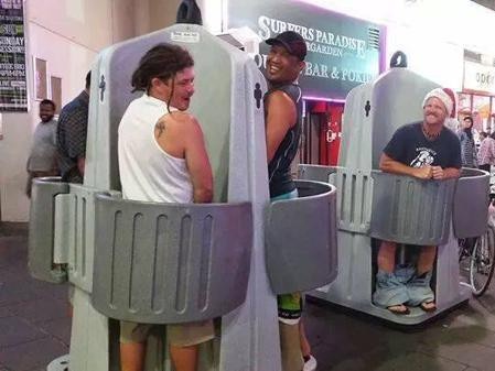 A twitter image has gone viral showing off the new urinals being trialled in Surfers Paradise. Can not verify original poster