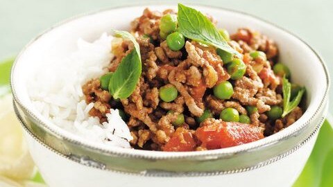 This curry uses mince as its base meat.