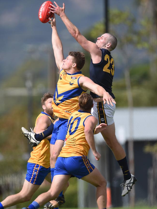 Gaza’s Sam Fuller and Old Scotch’s Lachlan Giles fly for the ball. Picture: Roger Wyman