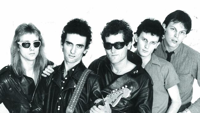 Paul Kelly and the Dots in 1981