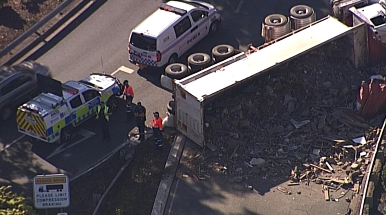 Truck Rollover Causes Massive Delays In Brisbane Sky News Australia 9074