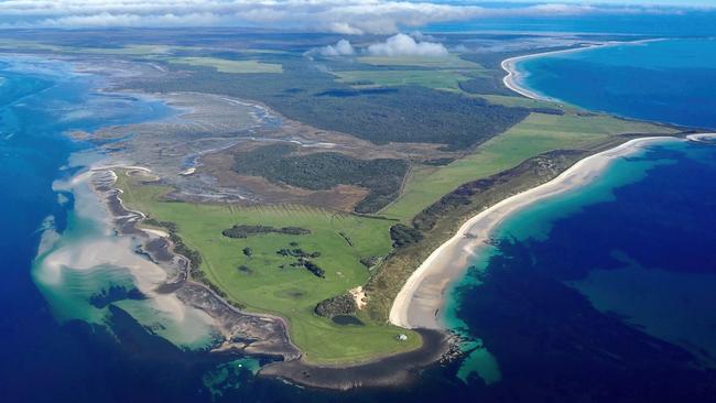 Robbins Island, far northwest Tasmania, where there are plans for a 100-turbine wind farm. Credit: Bob Brown Foundation.