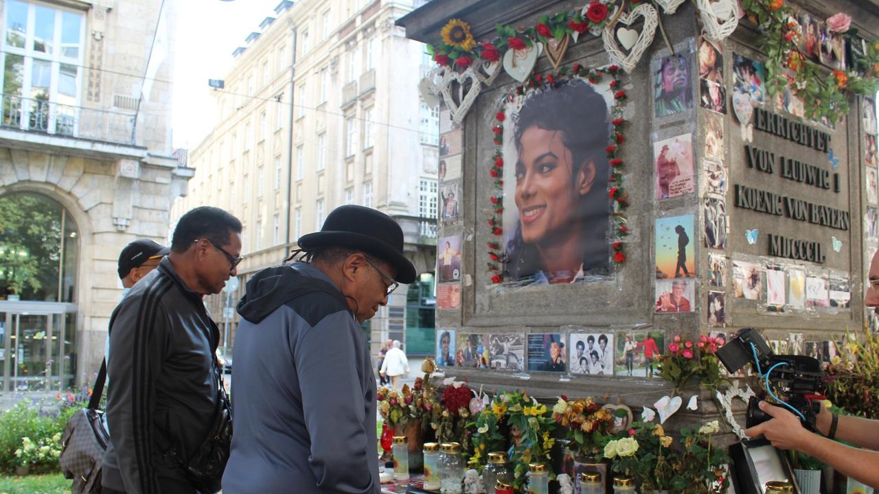 Tito Jackson’s eerie final photo paying tribute to Michael