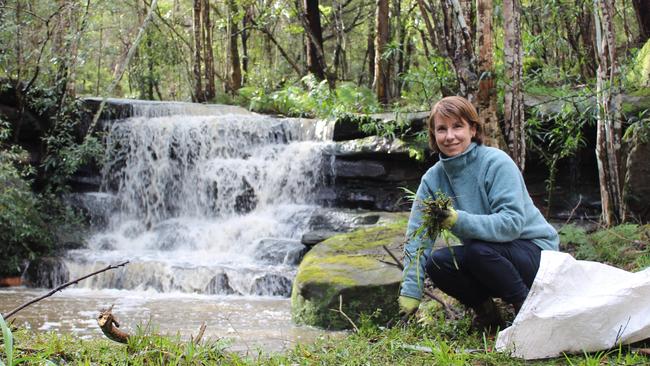 Bronwen Hanna has been leading bushcare efforts in the community.