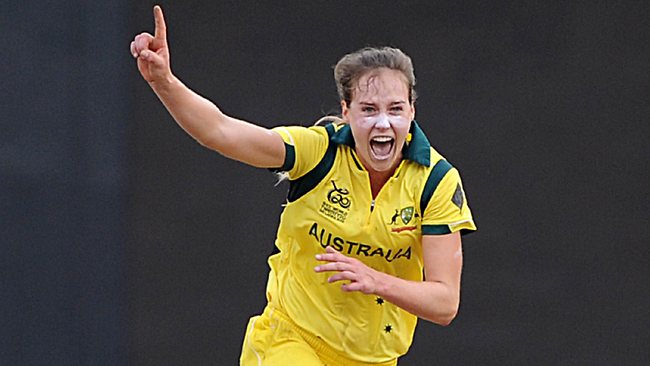 Star cricketer Ellyse Perry up to three months away from bowling after ...