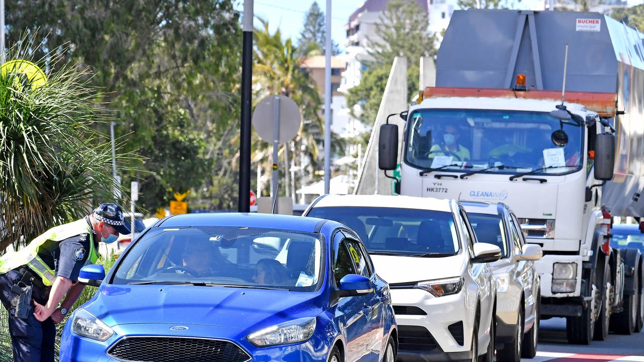 Queensland police say they could see as many as 60,000 vehicles crossing into Queensland every day. Picture: NCA NewsWire / John Gass