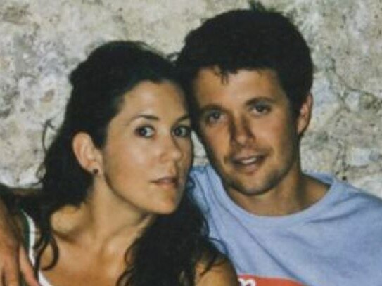 Prince Frederik of Denmark & Mary Donaldson, reportedly in Australia, self timer shot from Prince Frederik's photo collection. Source: Pinterest