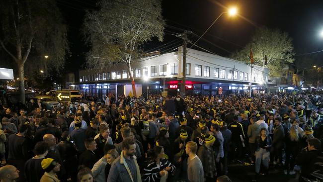 Swan Street was packed with people celebrating. Picture: Darrian Traynor/Getty Images