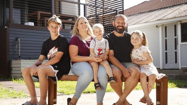 WEEKEND TELEGRAPHS -  10/12/22  MUST CHECK WITH PIC EDITOR JEFF DARMANIN BEFORE PUBLISHING  -Reece Tilbrook with wife Kristen and kids Seth (eldest), Scarlett and Jai (youngest) at their Padstow home today. Picture: Sam Ruttyn