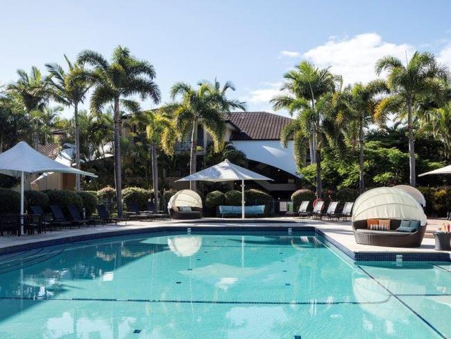 Mercure Gold Coast Resort Pool