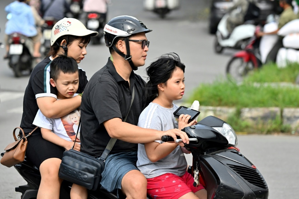 Vietnam scraps two-child limit as birth rate declines