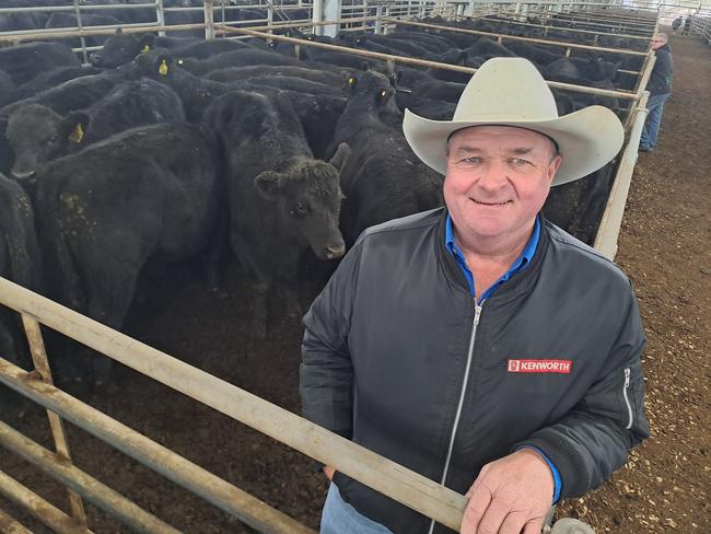 Mark Lincoln, Linc Ag, with his pen of 21 Angus steers which won the best presented award and sold for $1340 on a weight of 356kg (376c/kg).