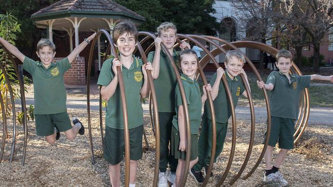 Chatham Primary School students Murdoch, Oliver, Raf, Morgan, Kieran and Callaghan. Picture: Ellen Smith