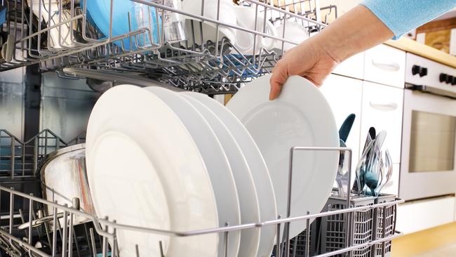 Dishwasher stacking techniques lead to family arguments | Daily Telegraph