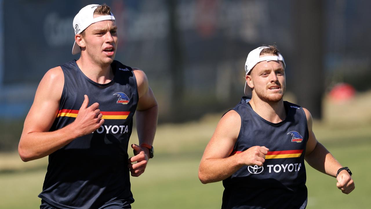 New Crows Riley Thilthorpe and James Rowe have impressed at West Lakes. Picture: Daniel Kalisz/Getty Images)