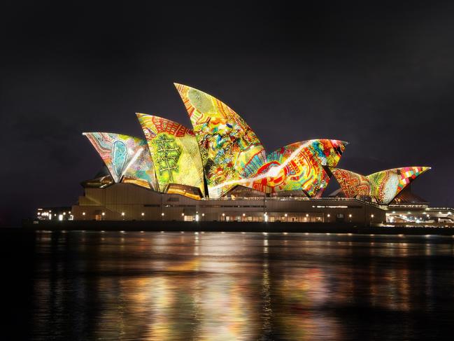 Preview of Lighting of the Sails projections for Vivid Sydney 2021. Yarrkalpa – Hunting Ground, 2021 by the Martu Artists and Sydney animation artists Curiious. Picture: Vivid Sydney