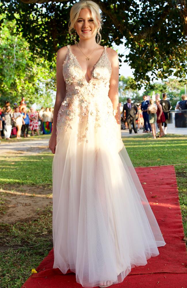 Jasmine Coyle at the Bowen State High School Year 12 Formal held on Friday, November 18, 2022.