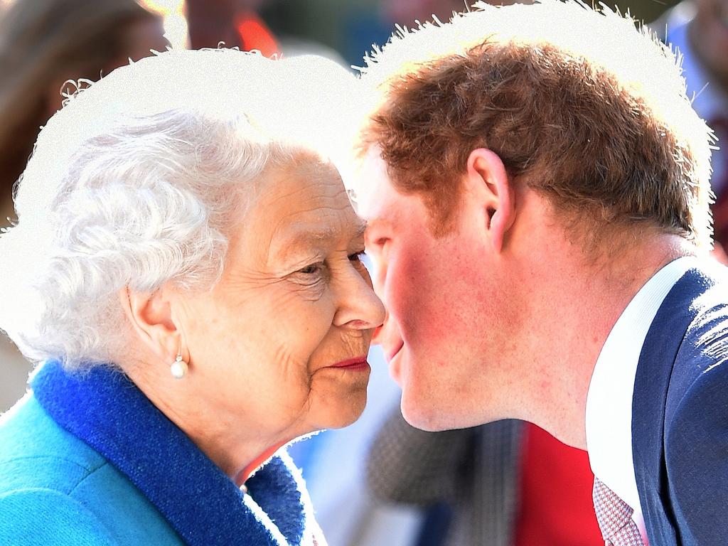 LONDON, ENGLAND - MAY 18:  Queen Elizabeth II and Prince Harry attend at the annual Chelsea Flower show at Royal Hospital Chelsea on May 18, 2015 in London, England.  (Photo by Julian Simmonds - WPA Pool / Getty Images)