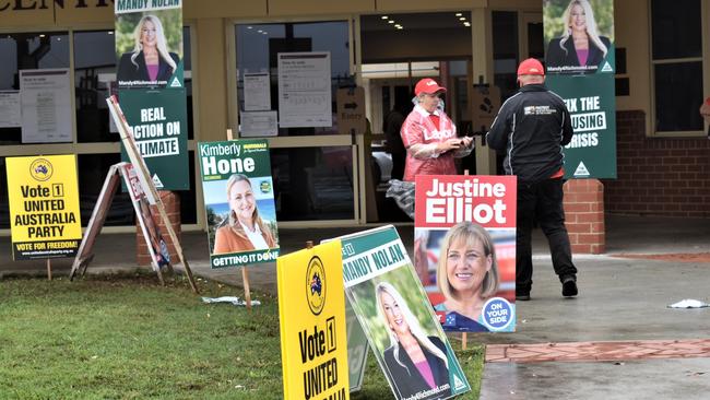 Wet weather at the West Ballina polling booth, May 21, 2022. Picture: Tessa Flemming
