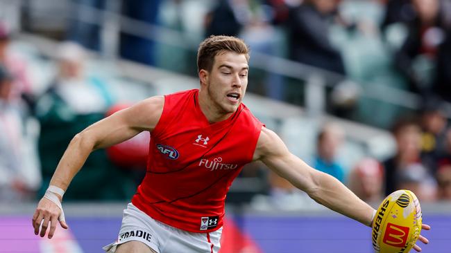 Zach Merrett in action. Picture: Dylan Burns/AFL Photos via Getty Images