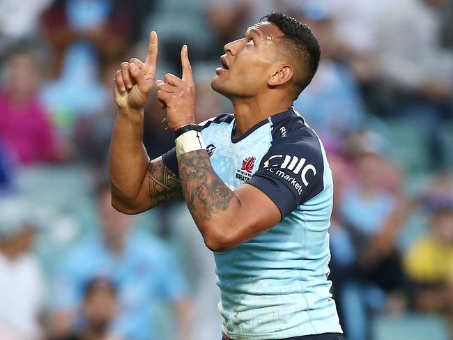 SYDNEY, AUSTRALIA - MAY 21:  Israel Folau of the Waratahs celebrates scoring a try during the round 13 Super Rugby match between the Waratahs and the Rebels at Allianz Stadium on May 21, 2017 in Sydney, Australia.  (Photo by Mark Metcalfe/Getty Images)