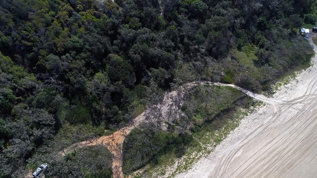 Cooloola Cove, Rainbow Beach and Tin Can Bay residents have been told to expect smoky skies over the coming days as the Queensland Parks and Wildlife Service conducts planned burns in the Great Sandy National Park.