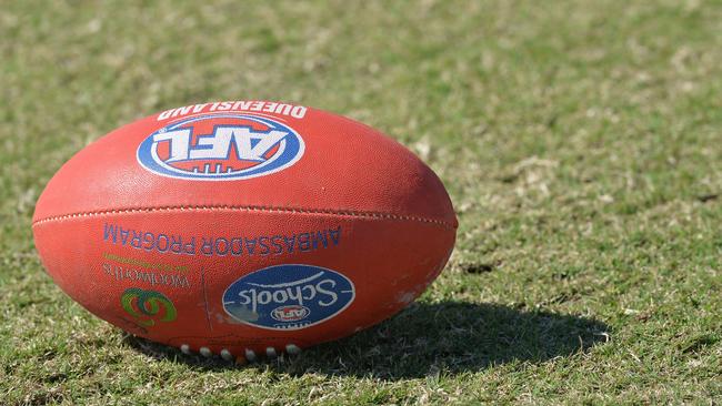 Country footy leagues are putting in plans for their seasons after lockdown was announced for Victoria.