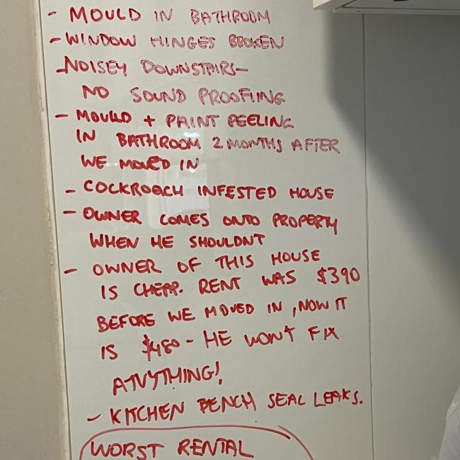 The full scathing review left by a former tenant. Picture: Reddit