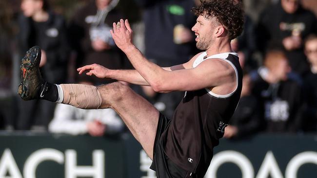 EFL Division 2 2022 - Ringwood v East Burwood - qualifying final at Walker Park, Mitcham.  Nathan Cairns of Ringwood kicks a goal.Picture : George Salpigtidis