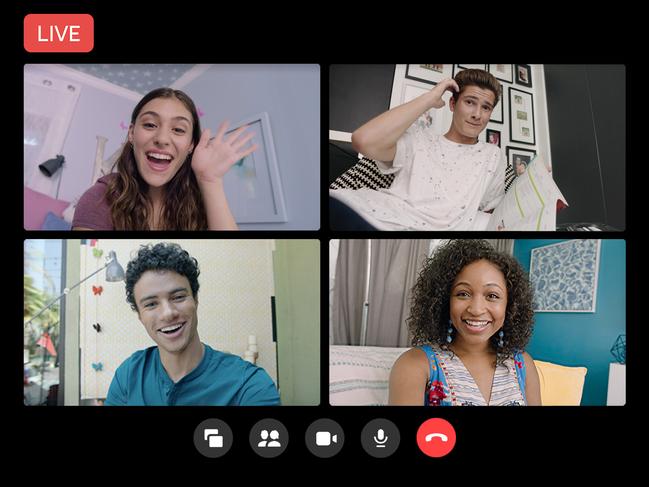 Facebook is adding live broadcasting of video calls to  Messenger Rooms.