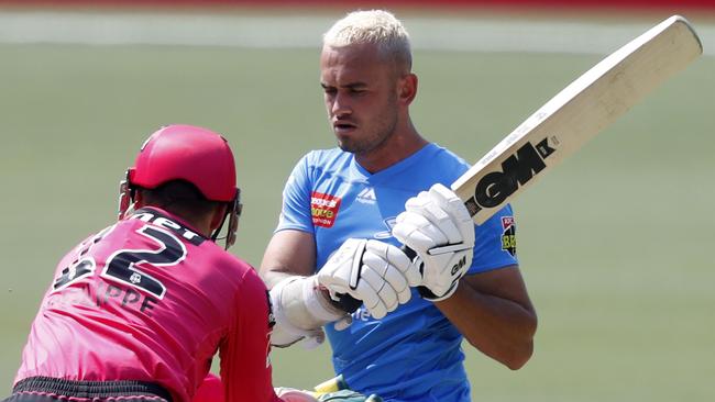 Adelaide Striker Jake Weatherald rocking a fresh new look against the Sydney Sixers. (AAP Image/Kelly Barnes