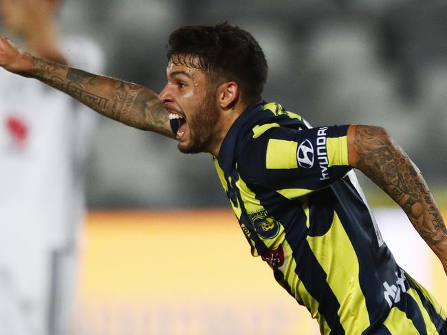 Daniel De Silva of the Mariners celebrates after scoring during the round 21 A-League match between the Central Coast Mariners and the Wellington Phoenix at Central Coast Stadium in Gosford, Friday, February 23, 2018. (AAP Image/Daniel Munoz) NO ARCHIVING, EDITORIAL USE ONLY