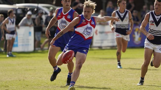 Jared Crosbie in action for North Heidelberg. Picture: Valeriu Campan