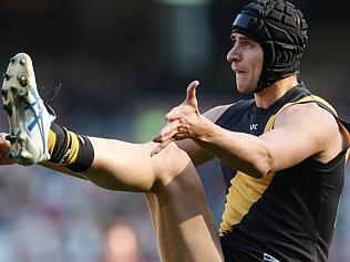 AFL: Round 10 Essendon v Richmond