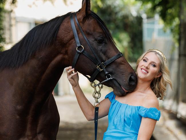 EMBARGO FOR SATURDAY TELEGRAPH 4 NOVEMBER 2023.  DAILY TELEGRAPH NOVEMBER 2, 2023Sky Racing presenter Ally Mosley with Golden Eagle runner Hawaii Five Oh, trained by Gai Waterhouse. Picture: David Swift