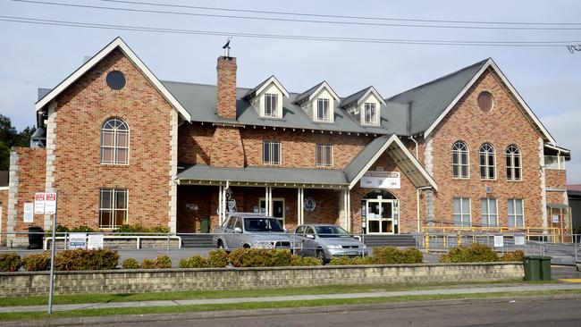 The Woodport Inn Erina before being renamed the Sunken Monkey and a major renovation.