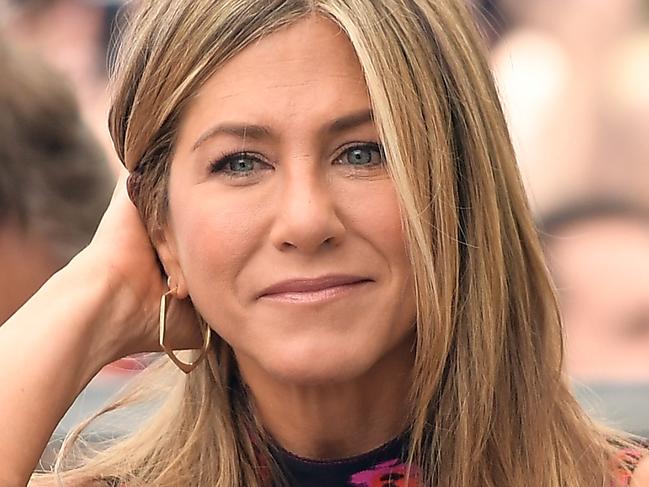 HOLLYWOOD, CA - JULY 26:  Jennifer Aniston attends The Hollywood Walk of Fame Star Ceremony honoring Jason Bateman on July 26, 2017 in Hollywood, California.  (Photo by Matt Winkelmeyer/Getty Images)