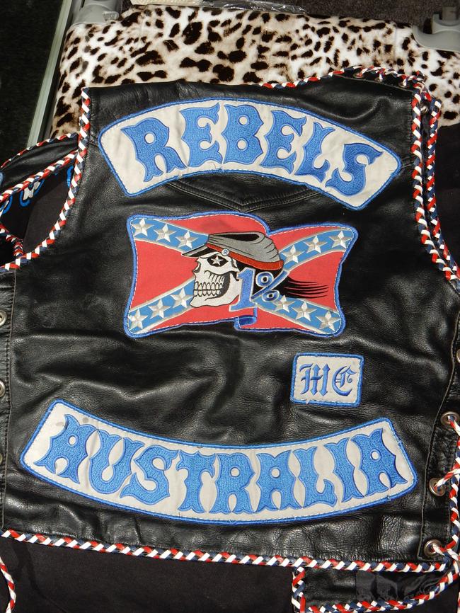 About 350 Rebels bikie members will arrive in Tasmania from Friday.