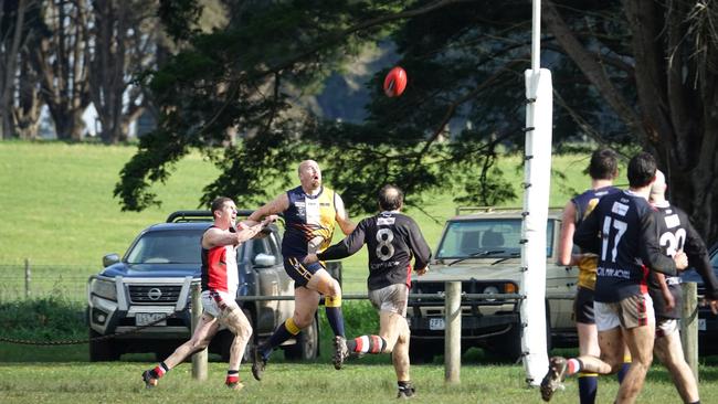 Craig Hardingham took a one-handed grab before knocking the post down. Photo: Sylvia Tyrer/Facebook.