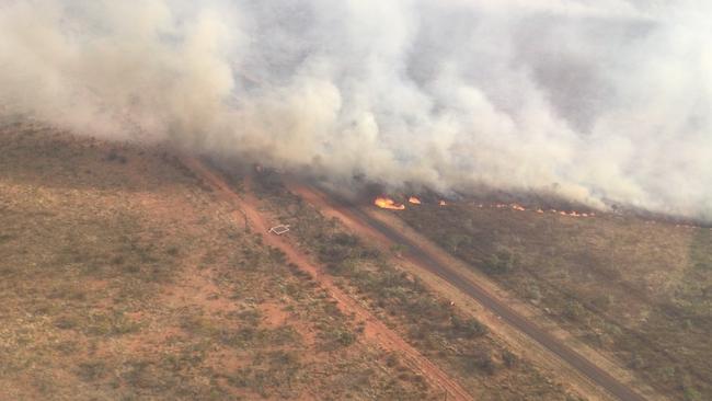 A Watch and Act warning was issued for Tennant Creek and part of the Stuart Hwy as a bushfire burns through the area. Picture: Bushfires NT