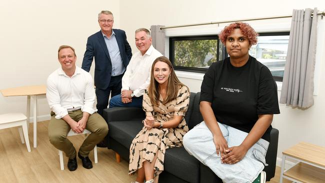 Townsville Youth Foyer opens providing homes for vulnerable young people. Foyer resident, Elma, 18, with former labour government ministers. Picture: Shae Beplate.