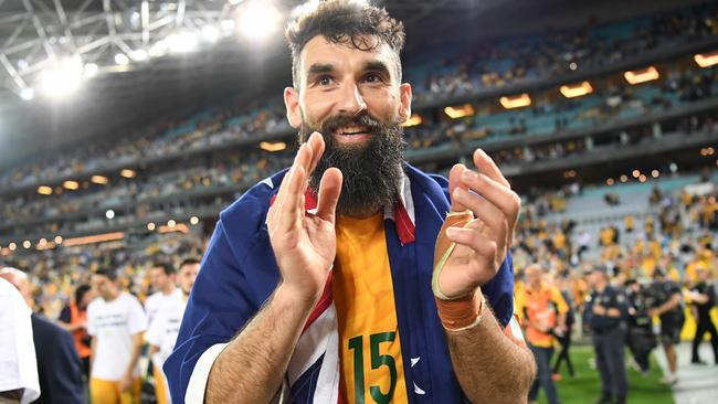 The Socceroos are still coachless months out from the World Cup. (AAP Image/David Moir)