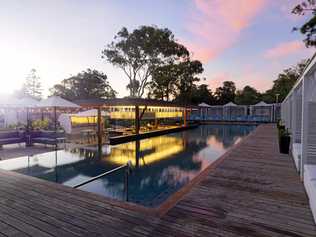 The new swim-up bar at elements of Byron. Picture: Contributed Lauren Bamford