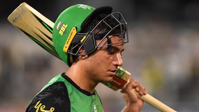 Marcus Stoinis can’t do it all by himself. (AAP Image/Dave Hunt) 